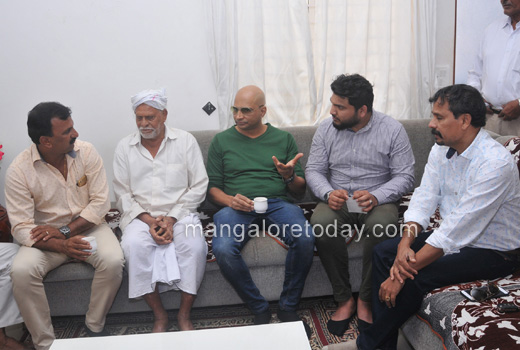 indrajith lankesh visit Deepak, Basheer home